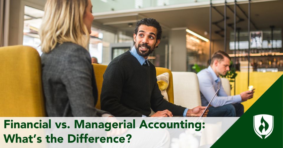 A financial accountant meets with a manager