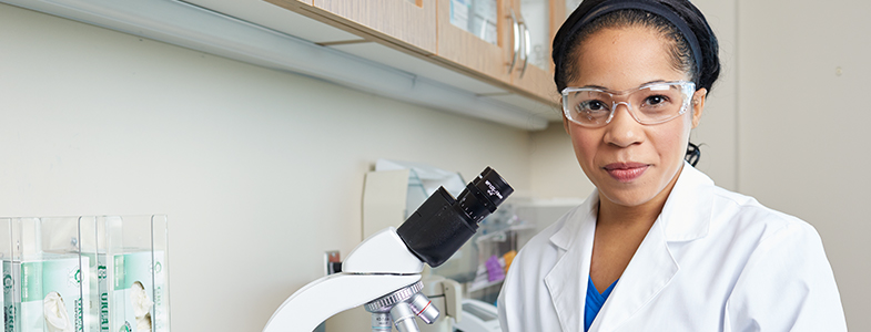 female working in a medical laboratory 